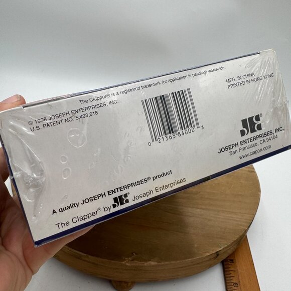 The Clapper Wireless Sound Activated On/Off Switch New sealed in wrap gift prese - Picture 10 of 11